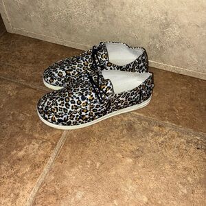Hey dude Leopard Print women shoes size 7
